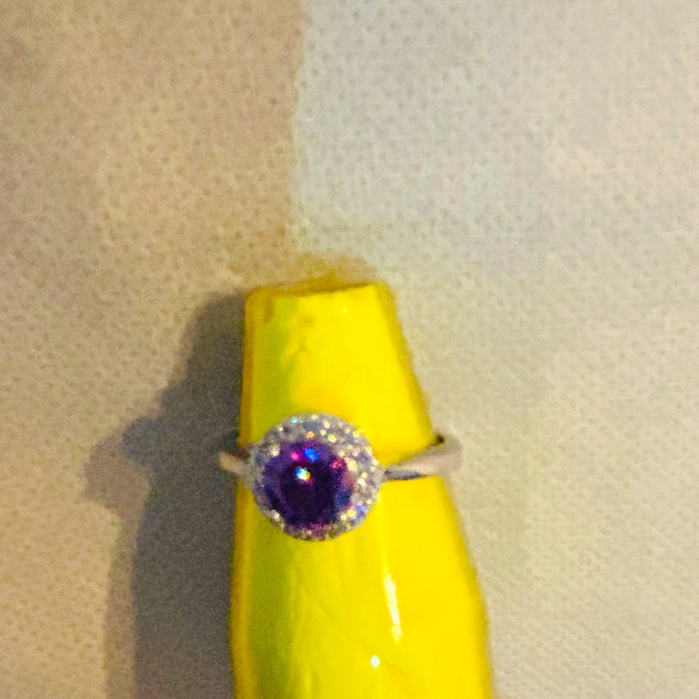 Costume Jewelry Size 9 Amethyst ring
